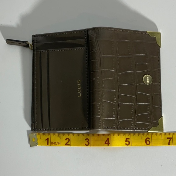 LODIS Brown Crocs Leather Bifold Sm Wallet Gold Hardware, 8 Card Slots Zip Area - Picture 16 of 16